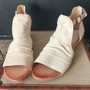 Miz Mooz Leather Heeled Sandals - Corra Wide - New in Box!